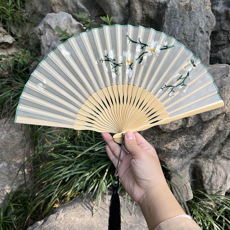 刺绣折扇苏州玉竹小扇子女士汉服舞蹈扇真丝古风双面绣花旗袍扇子