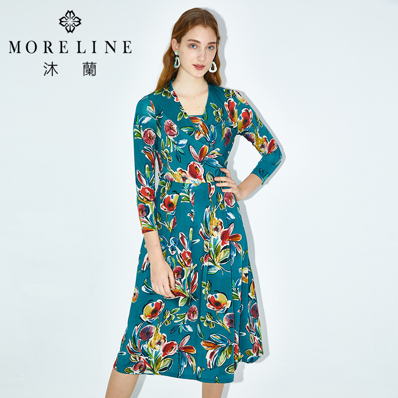 MORELINE商场同款春修身V领印花连衣裙女长袖高级感中长裙子
