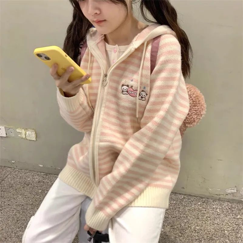 思蓓儿日系甜美针织开衫拉链连帽可爱风软糯小个子女学生穿搭毛衣