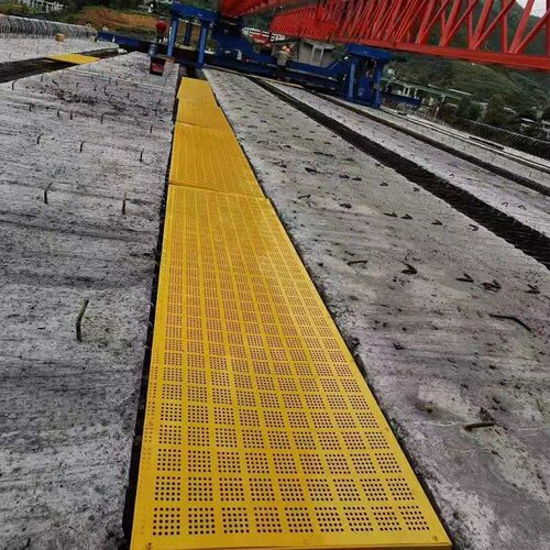 桥梁湿接缝盖板安全伸缩缝钢板防坠防护网工地桥面带钩施工脚踏板
