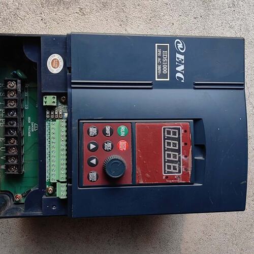 议价变频器EDS1000-4T0150PEDS1000-4T0110PEDS1000-4T0185P