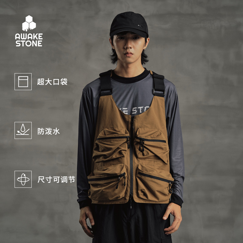 多功能可调节肩带，超大口袋