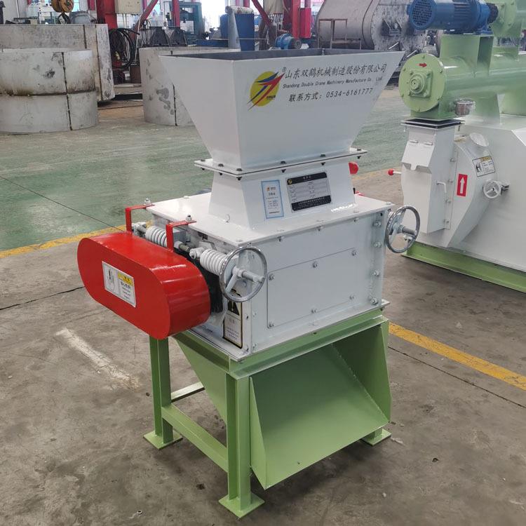 厂家现货1-20吨饲料颗粒破碎4-11KW玉米破碎机