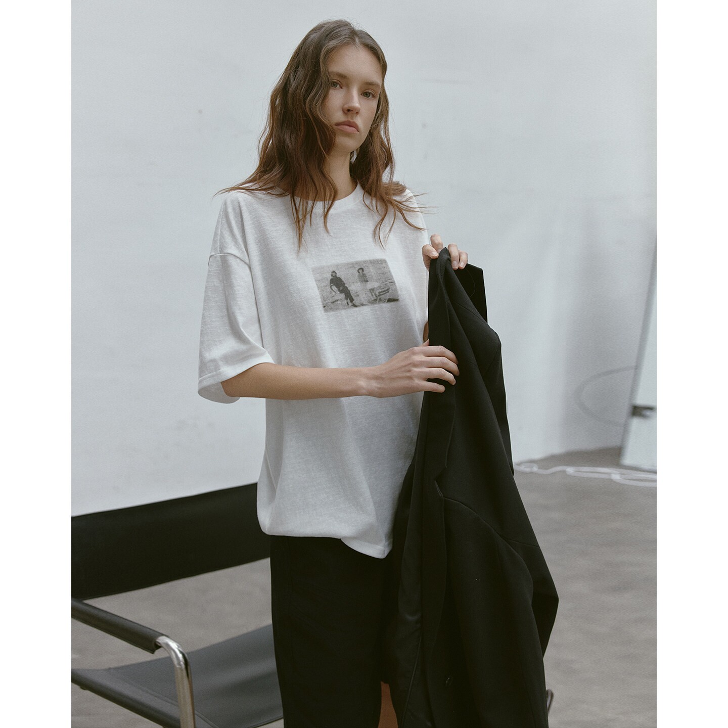 法式休闲轻薄透气白色短袖t恤女夏季圆领印花上衣宽松正肩体恤衫