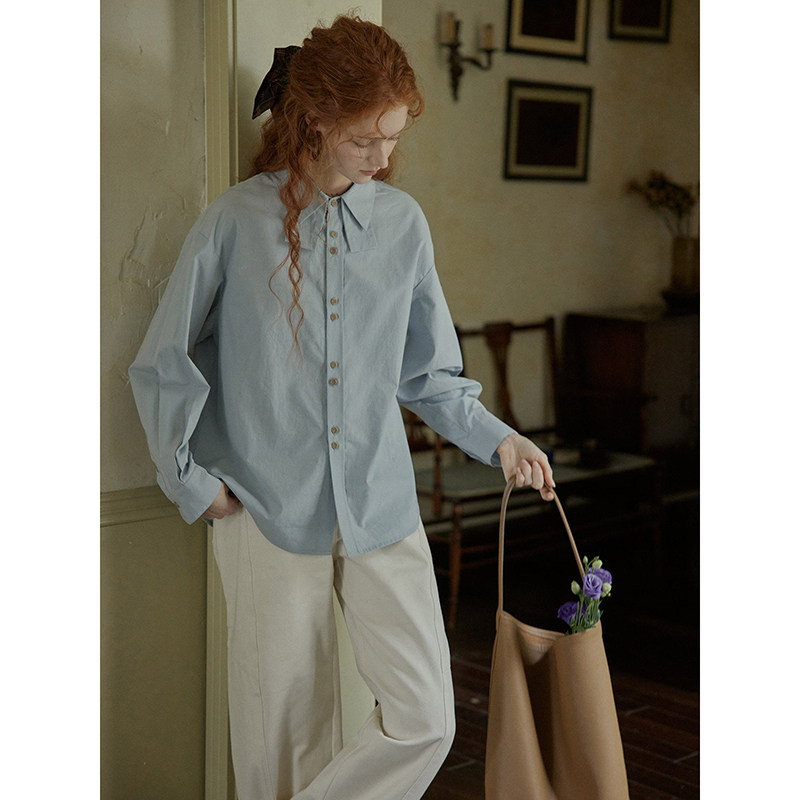 法式复古蓝色长袖衬衫女春夏设计感小众通勤休闲垂感气质衬衣上衣