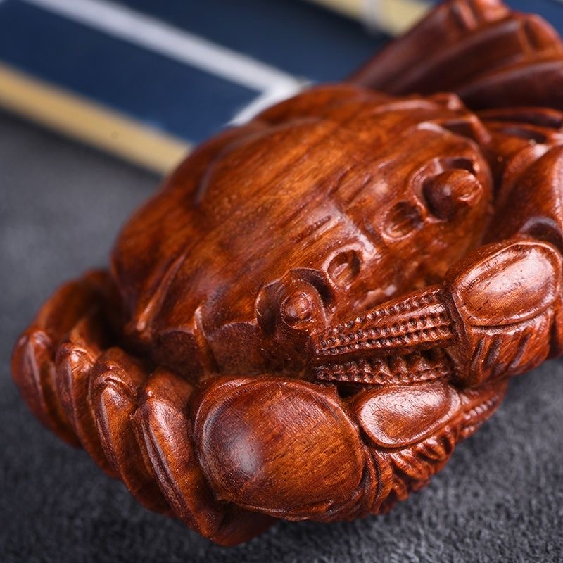 黄花梨雕刻招财螃蟹手把件八方来财文玩男士木雕随身手把玩物挂件