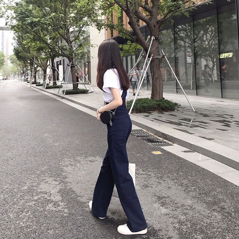 新款高腰阔腿背带牛仔裤女修身收腰加长微喇秋冬黑色直筒垂感长裤