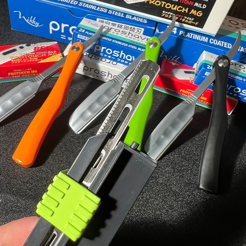 刮胡刀手动剃刀老式理发店专用刮毛刀修面刀新手防刮伤安全刃刮刀