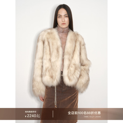 付智恩狐狸毛直身型落肩休闲V领