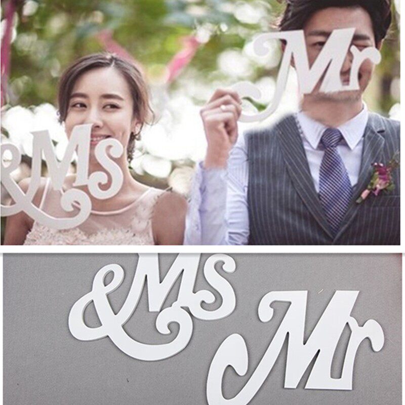 影楼婚纱摄影道具创意旅拍外景拍照情侣写真韩式手拿字母板Mr&Ms