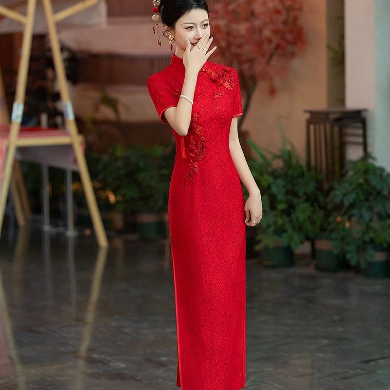 中高考旗袍2024款红色外嫁女回娘家短袖中式礼仪迎宾颁奖旗袍礼服