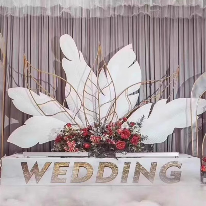 新款婚庆用品一代天骄婚庆摆件礼堂装饰铁艺羽毛屏风