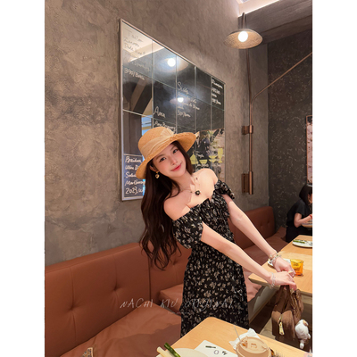 茶歇碎花度假风收腰连衣裙女夏