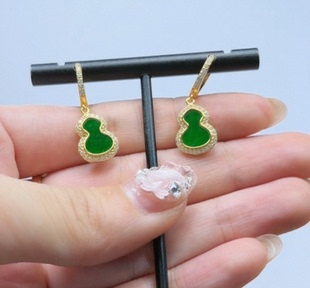 翡翠葫芦耳坠 璇姐专享