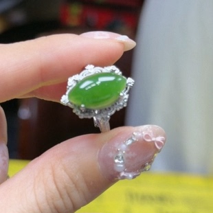 碧玉马眼戒指 璇姐专享