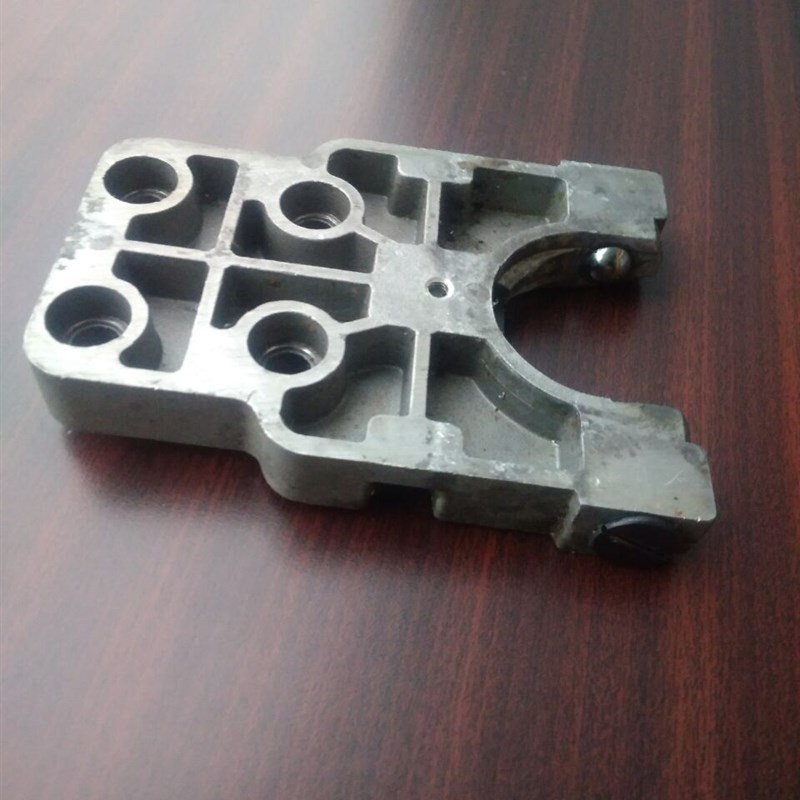 德翔鑫首轮加工中心夹臂式刀库刀架BT30刀夹数控机床BT30刀卡爪