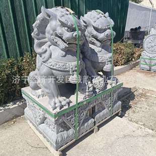 门口摆放石雕石狮子一对多少钱嘉祥诚韵石狮子青石狮子