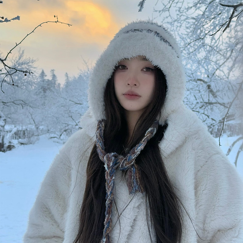 【猫仔kitten】毛绒绒冬季加厚保暖白色条纹雷锋帽子大头围显脸小