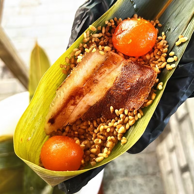 中源物美端午节粽子混合味板栗蛋黄鲜肉粽手工蜜枣豆沙粽130g*8只