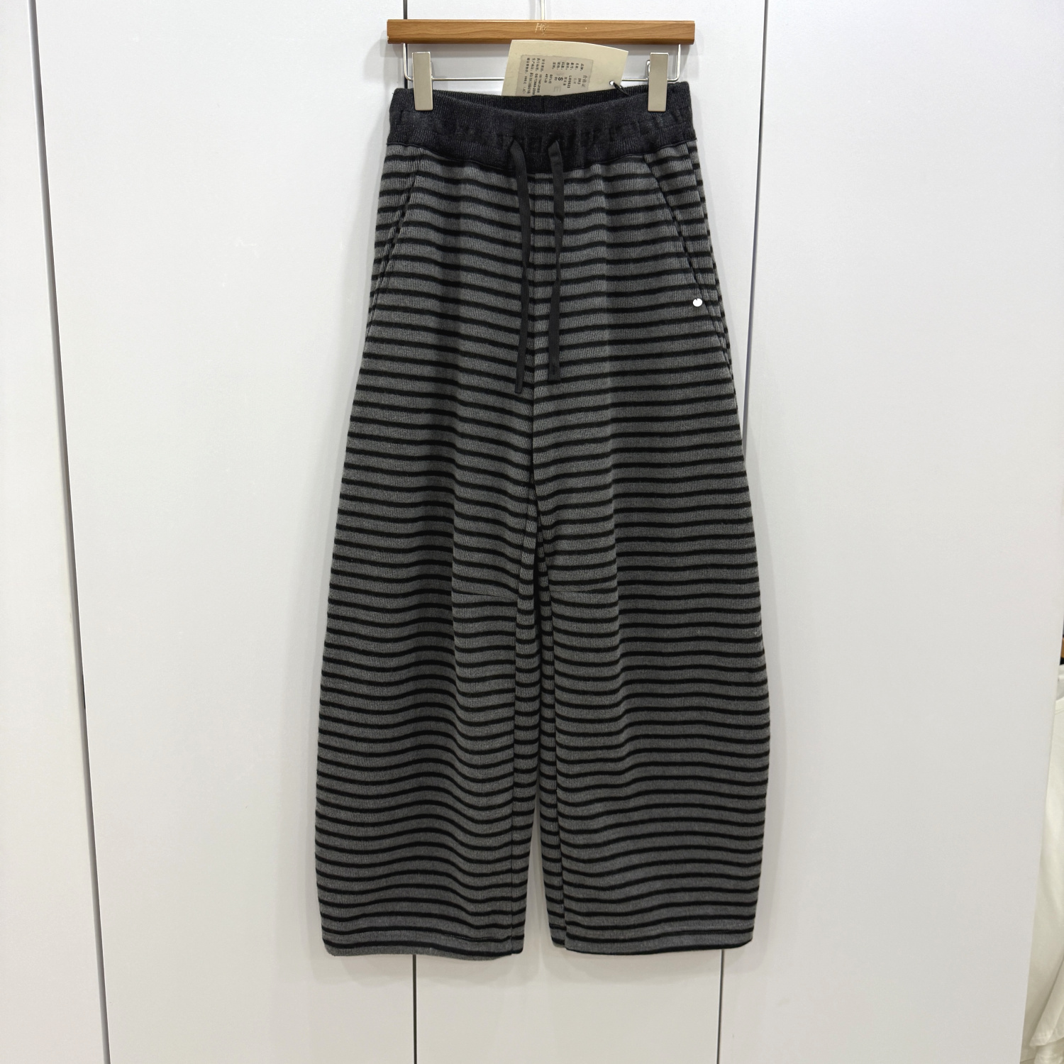 LW9633欧洲站秋冬时尚高腰显瘦条纹直筒裤宽松休闲阔腿裤加绒卫裤