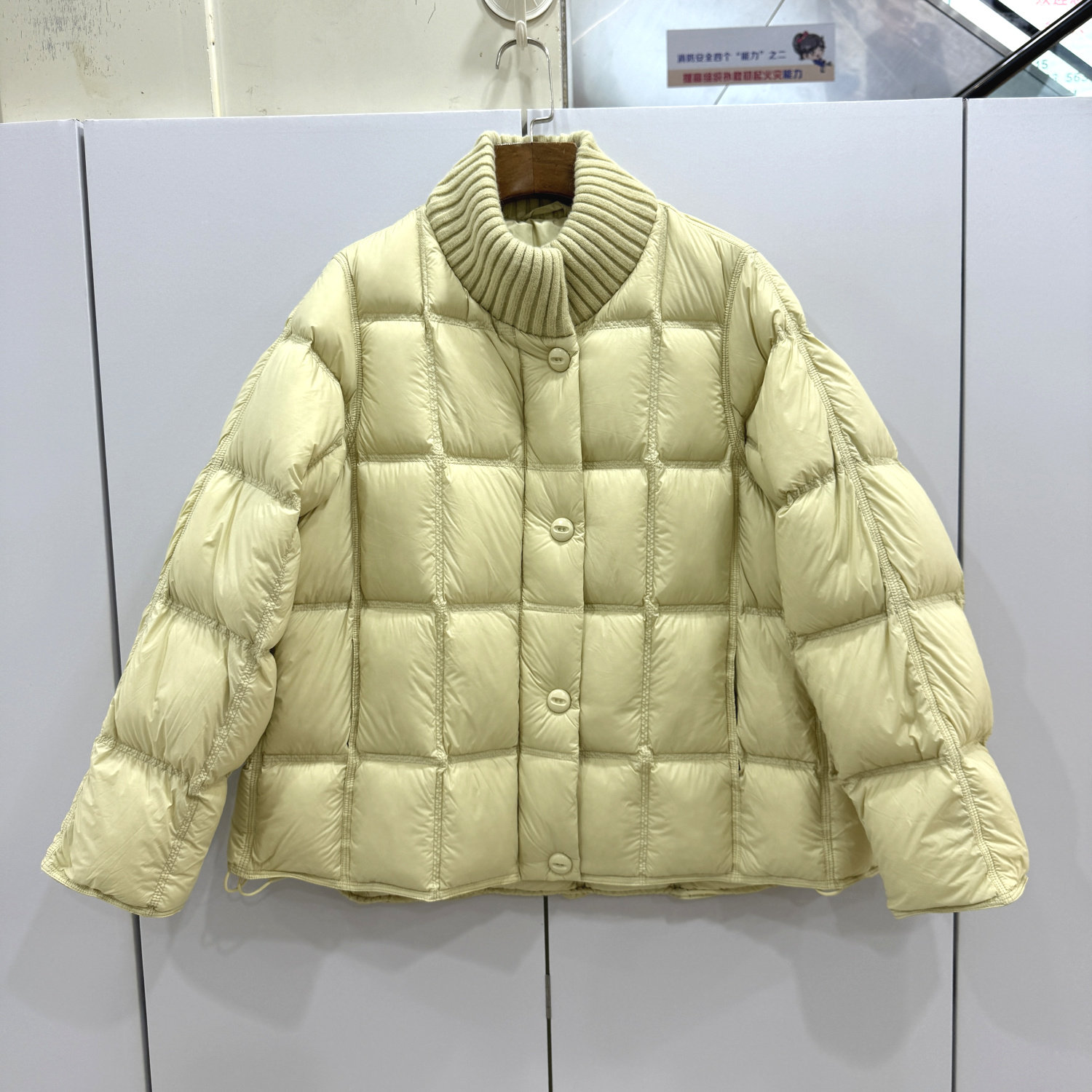 HY606欧洲站25冬新款时尚针织拼接立领云朵泡芙舒适A字短装羽绒服