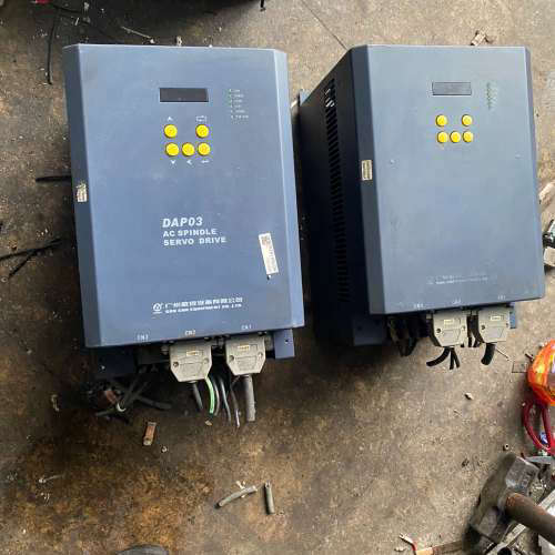 议价广州数控5.5KW伺服主轴驱动器型号:DAP03-055,有