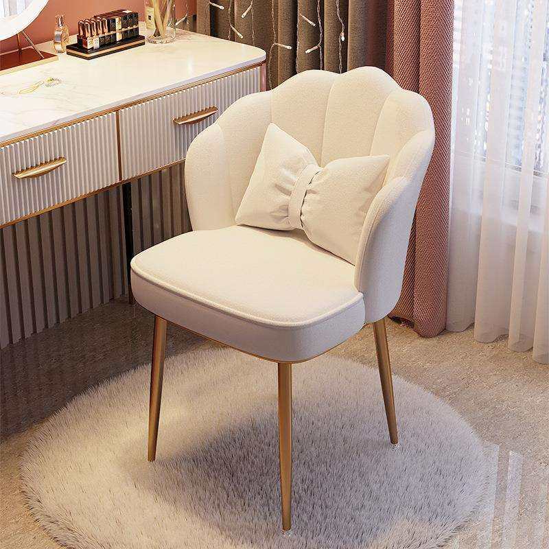 化妆椅家用网红简约靠背梳妆台凳子女生卧室轻奢美甲花瓣椅子