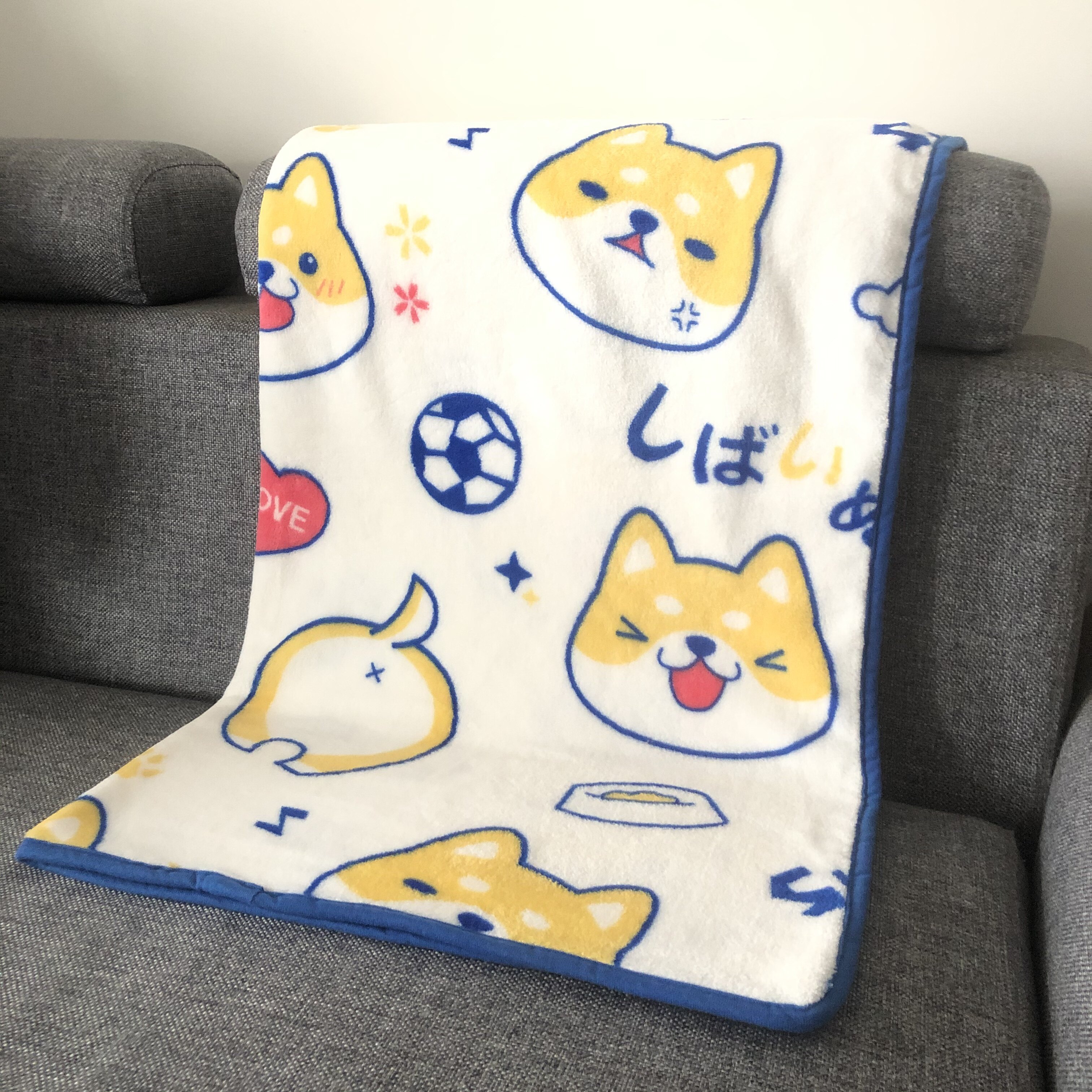 春夏日式白色秋田犬柴犬柯基毛毯办公室午睡毯空调盖腿毯四季通用