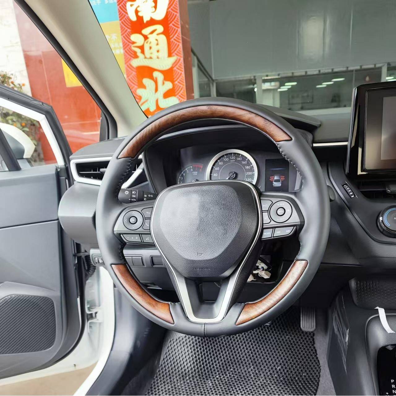 适用丰田方向盘凯美瑞雷凌亚洲龙卡罗拉升级桃木改装方向盘