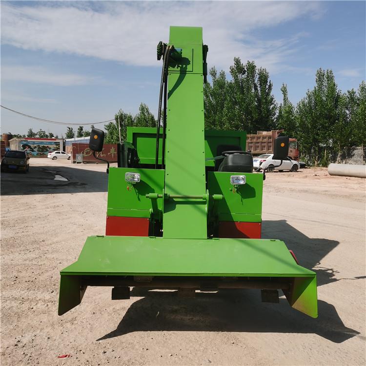 牛舍粪便清理机流淌牛粪清粪车养殖场粪污清扫机5方四轮铲粪车