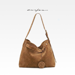 wufes无菲｜手拎托特大容量单肩斜挎可调秋冬新款 麂皮轻便大包