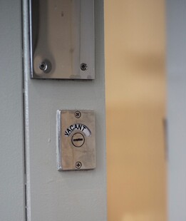 工业风卫生间门锁门标识 有人无人火车洗手间 指示锁