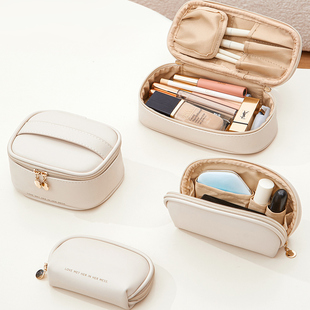 化妆包便携2025新款高级随身轻便迷你口红收纳小包杂物贝壳包可爱