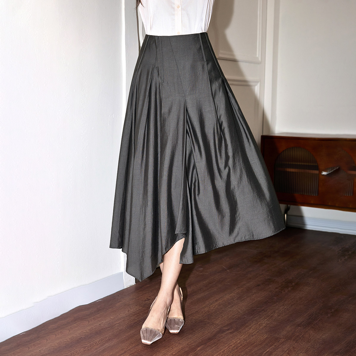 诗萌法式不规则设计半身裙女夏季高腰显瘦A字气质大裙摆长款半裙