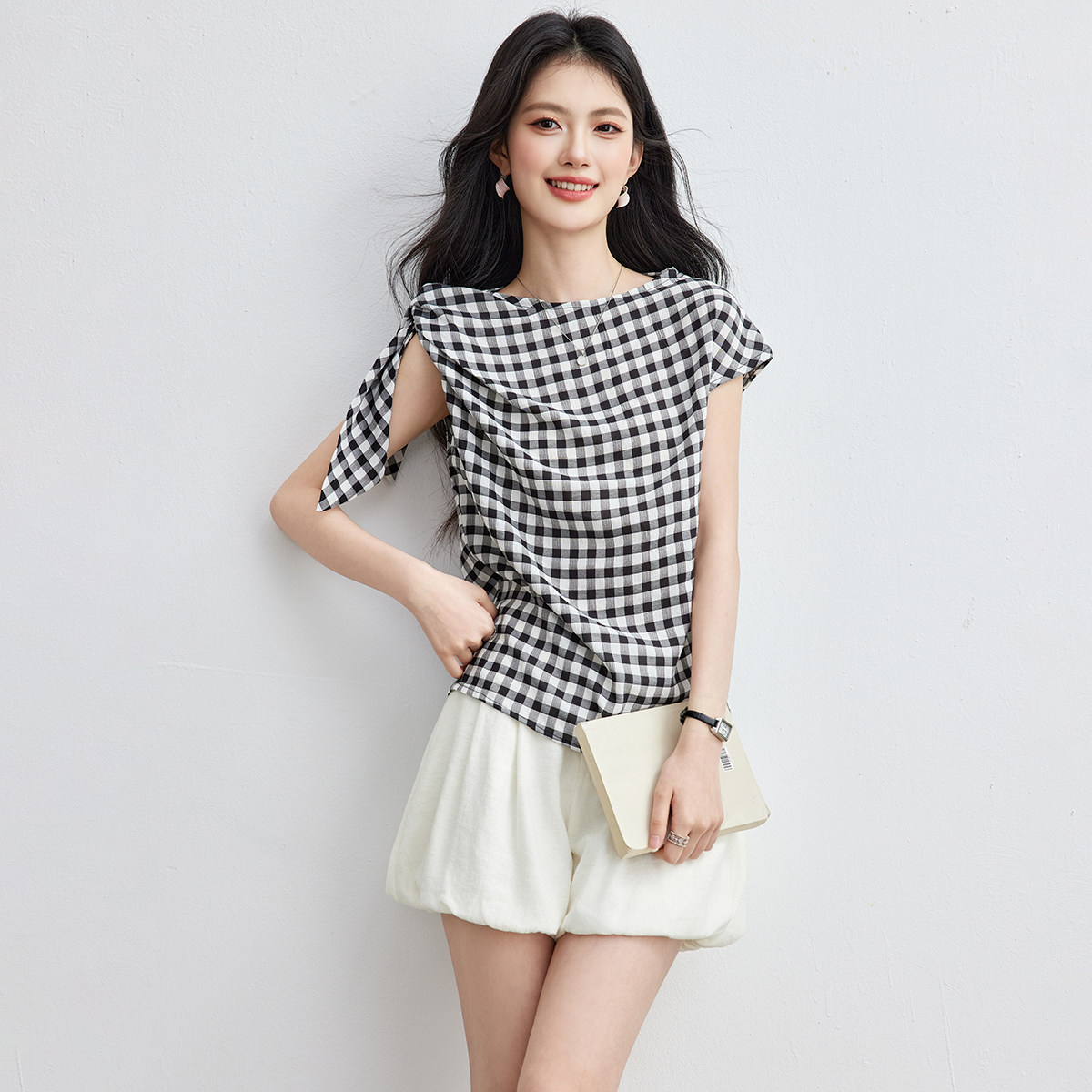 SMEN诗萌复古格纹斜肩修身T恤女