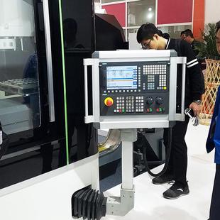 现货 机床触摸屏控制箱 数控界面系统操作箱 旋转吊臂支架箱