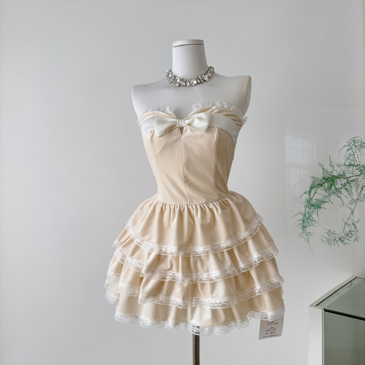 你家辣辣halolala黑巧甜甜圈蝴蝶结丝绒胸衣蛋糕半身裙两件套