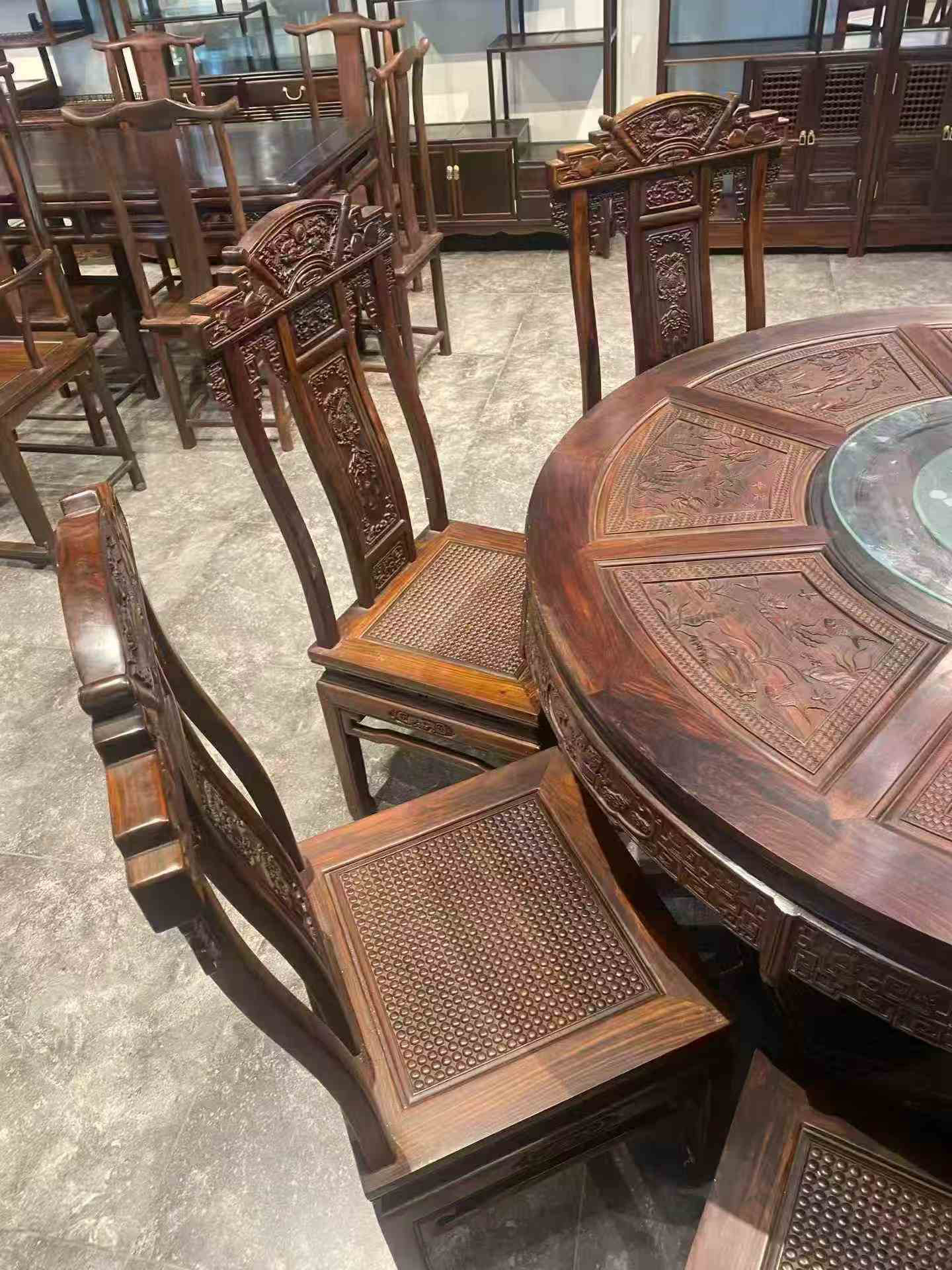 老挝大红酸枝交趾黄檀圆餐桌餐台深雕圆桌圆台清式明式家具精品