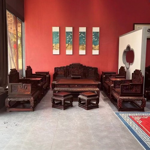 大红酸枝精工宝座沙发客厅交趾黄檀实木雕花明清红木家具承载文化