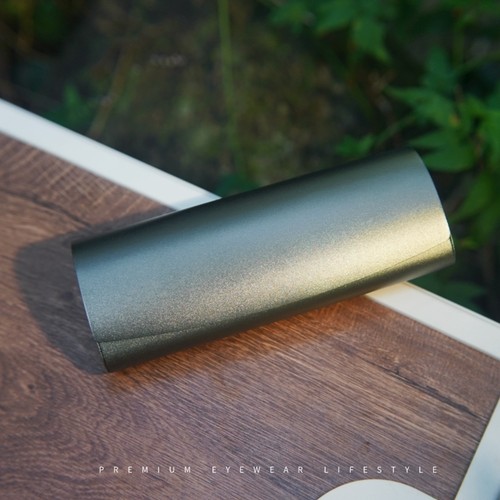 MARCWOOD眼镜盒送眼镜布