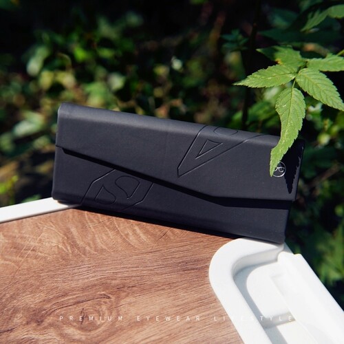MARCWOOD眼镜盒送眼镜布