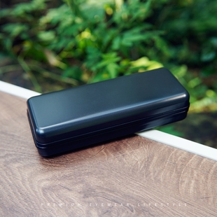 高档眼镜盒烤漆金属方形老花近视太阳墨镜盒抗压耐磨眼镜收纳盒子