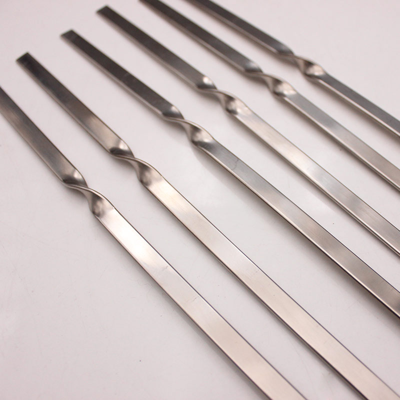 不锈钢烧烤大钢钎45CM商业大串肉串烤串BBQ家用钢钎烧烤配件加宽