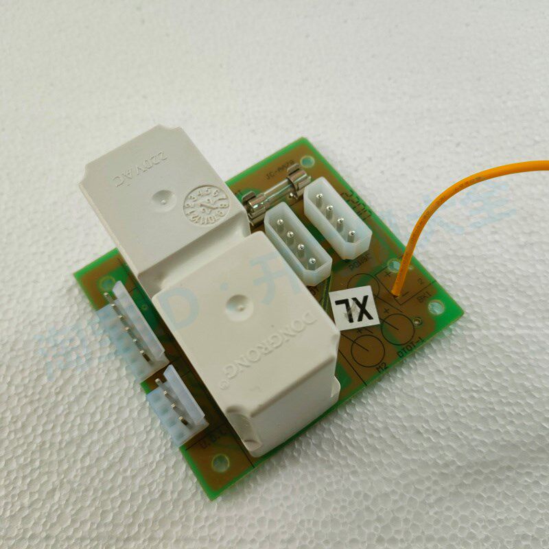 东荣原装继电器DR300,DR500,DR600卷帘门电机通用交流接触器