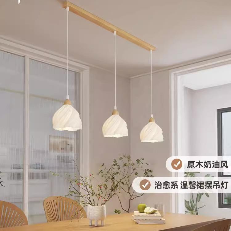家用原木风艺术餐厅三头吊灯奶油风餐桌氛围灯饭厅吧台主灯小户型
