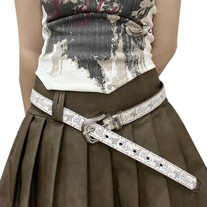 美式复古y2k白色腰带女2025新款牛仔裤配饰韩版裤腰皮带设计感