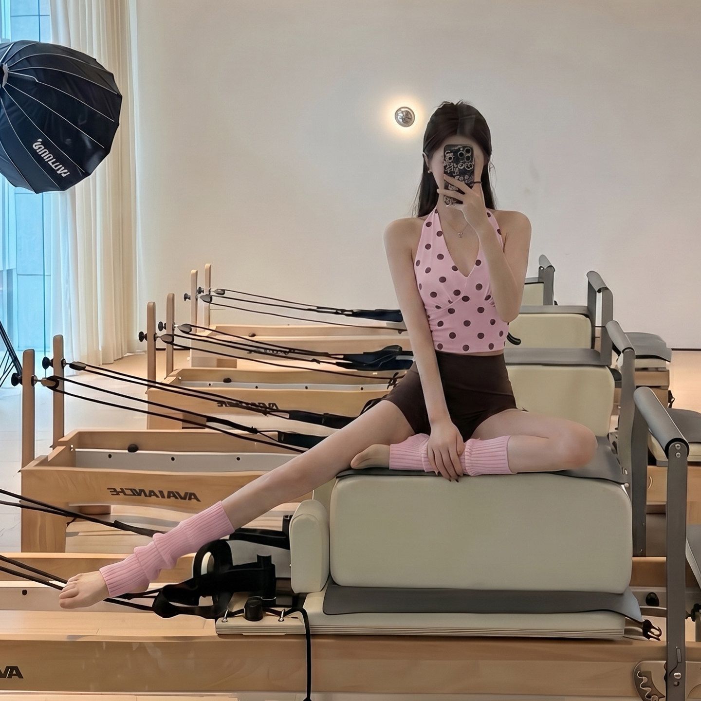 瑜伽服女2026新款普拉提训练服套装运动背心带胸垫绝美健身服上衣