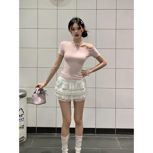 辣妹短款修身显瘦百搭夏季针织女士韩系复古粉色烫钻斜肩牛角袖短