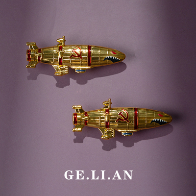 红警2周边基诺夫飞艇胸针游戏周边飞艇CCCP金属徽章别针军迷勋章