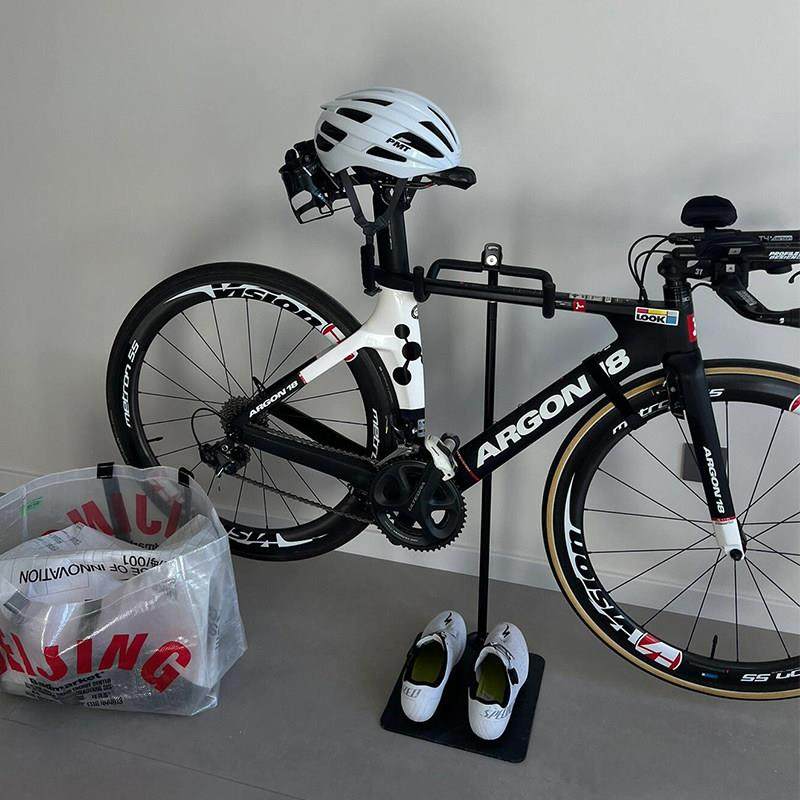 公路车停车架室内落地自行车停放挂架摆放落地式悬挂展示收纳挂架